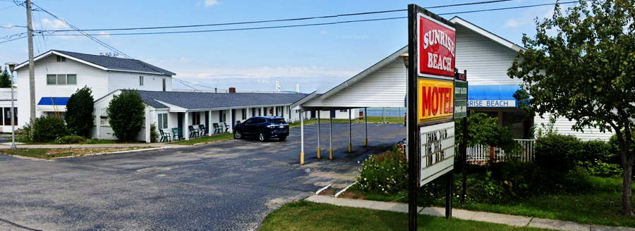 Sunrise Beach (Tip of The Mitt Motel) - 2022 Street View (newer photo)